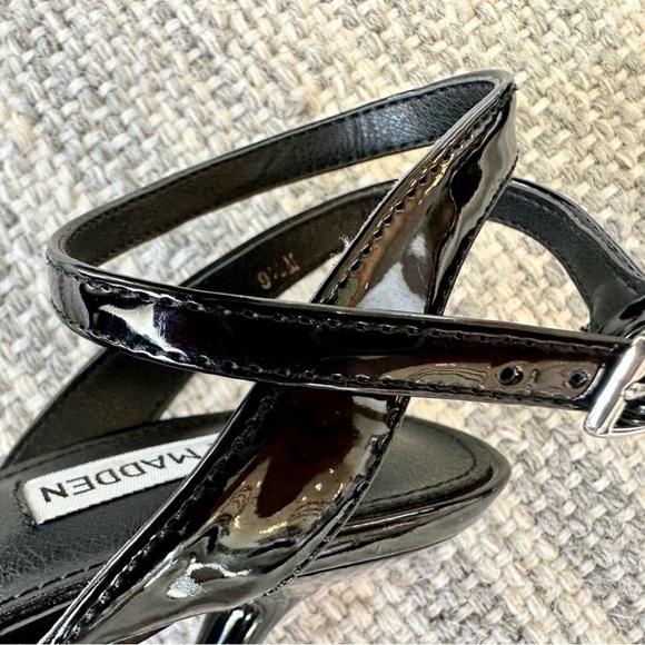 Steve Madden Black Patent Leather Heel/pump size 9.5 - Picture 8 of 11